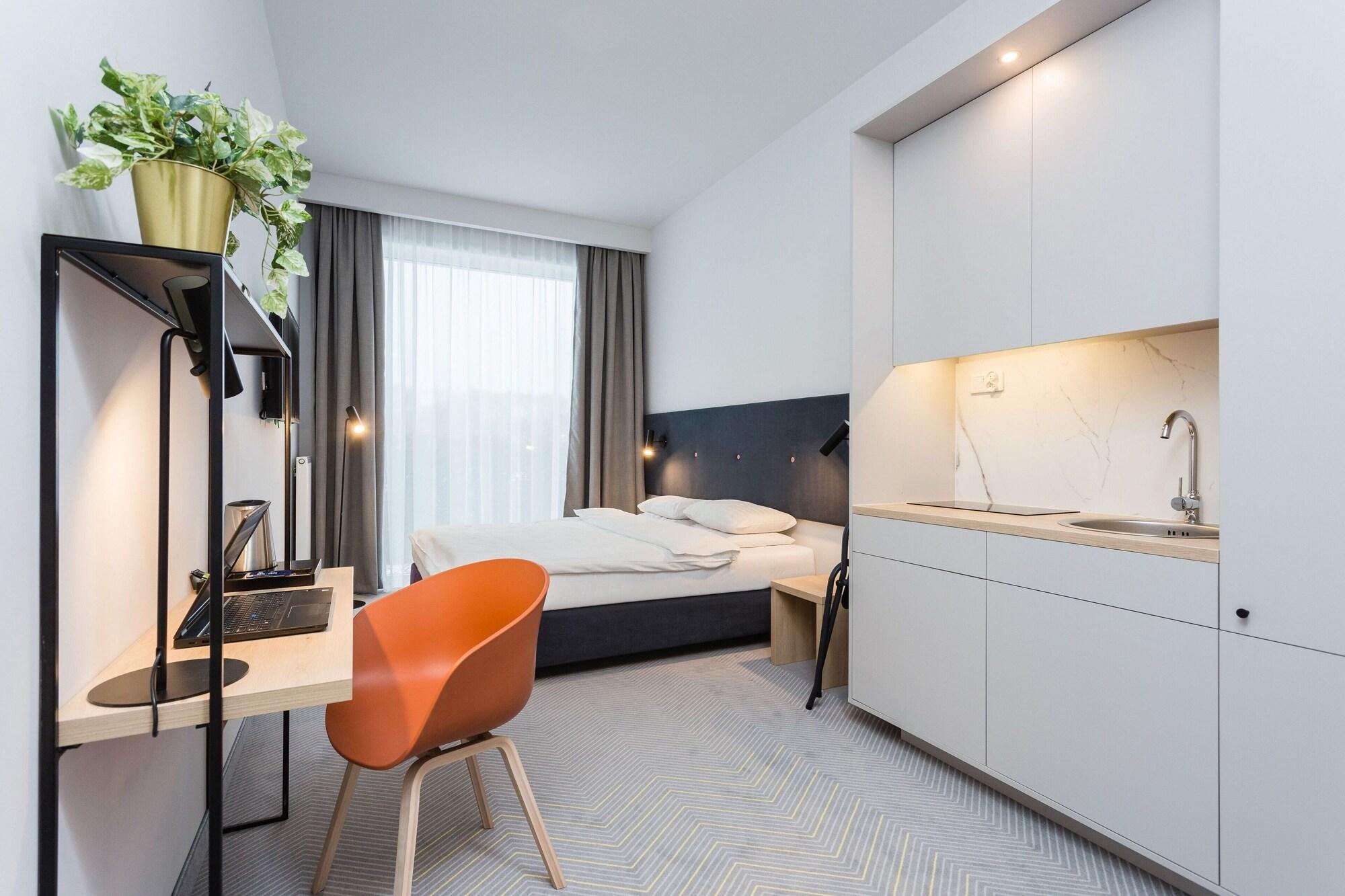 Platinum Hotel&Residence Wilanow 바르샤바 외부 사진