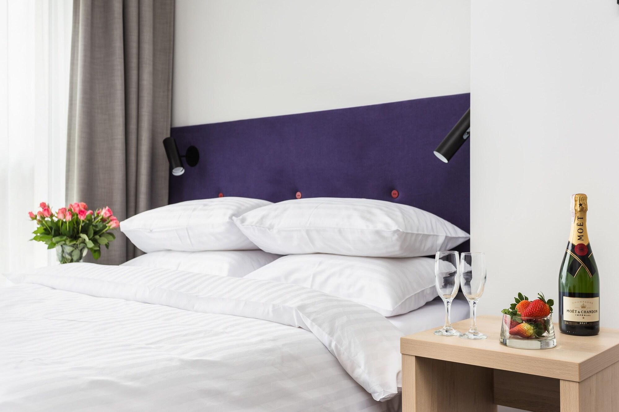 Platinum Hotel&Residence Wilanow 바르샤바 외부 사진